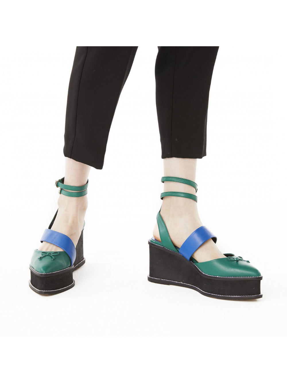 【FLEI】アシンメトリック　バレエシューズ｜グリーンｘブルー、ブラックｘネオングリーン（2カラー）