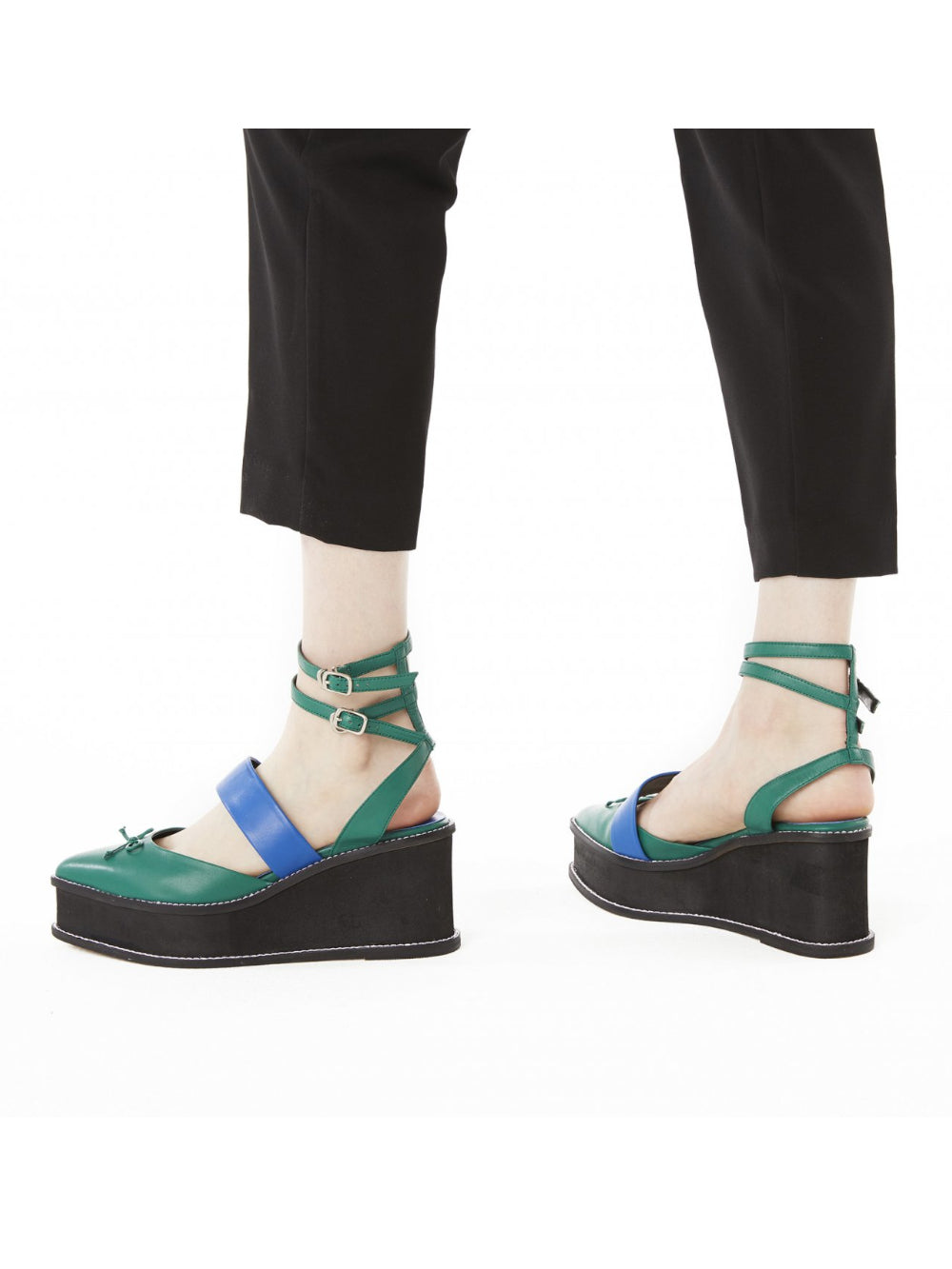 【FLEI】アシンメトリック　バレエシューズ｜グリーンｘブルー、ブラックｘネオングリーン（2カラー）