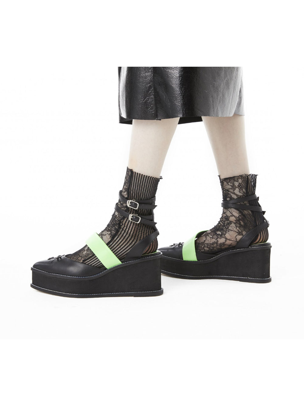 【FLEI】アシンメトリック　バレエシューズ｜グリーンｘブルー、ブラックｘネオングリーン（2カラー）