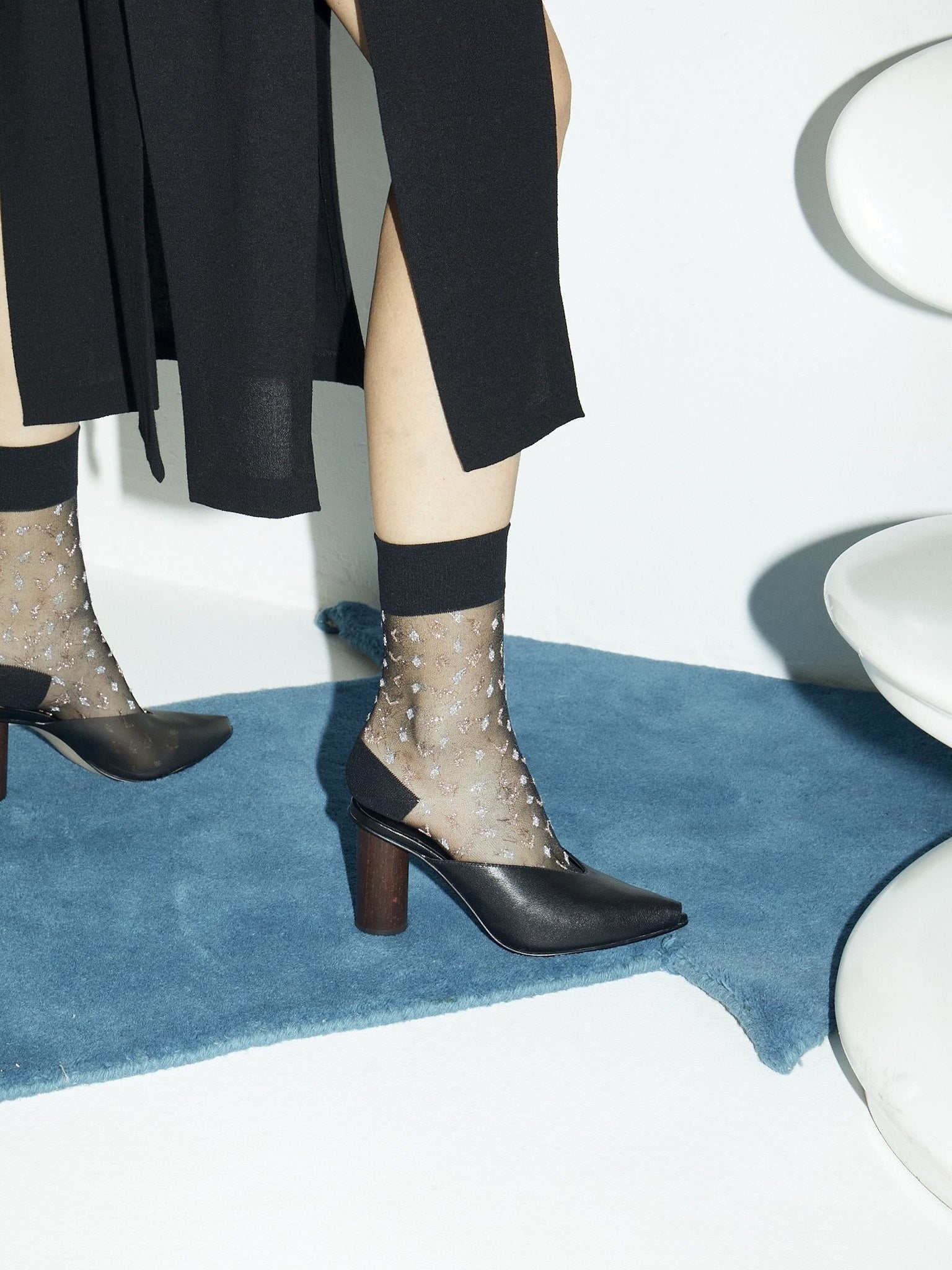 【FLEI】アシンメトリック　PVC　ミュール｜ベージュ、ブラック、ホワイト（3カラー）