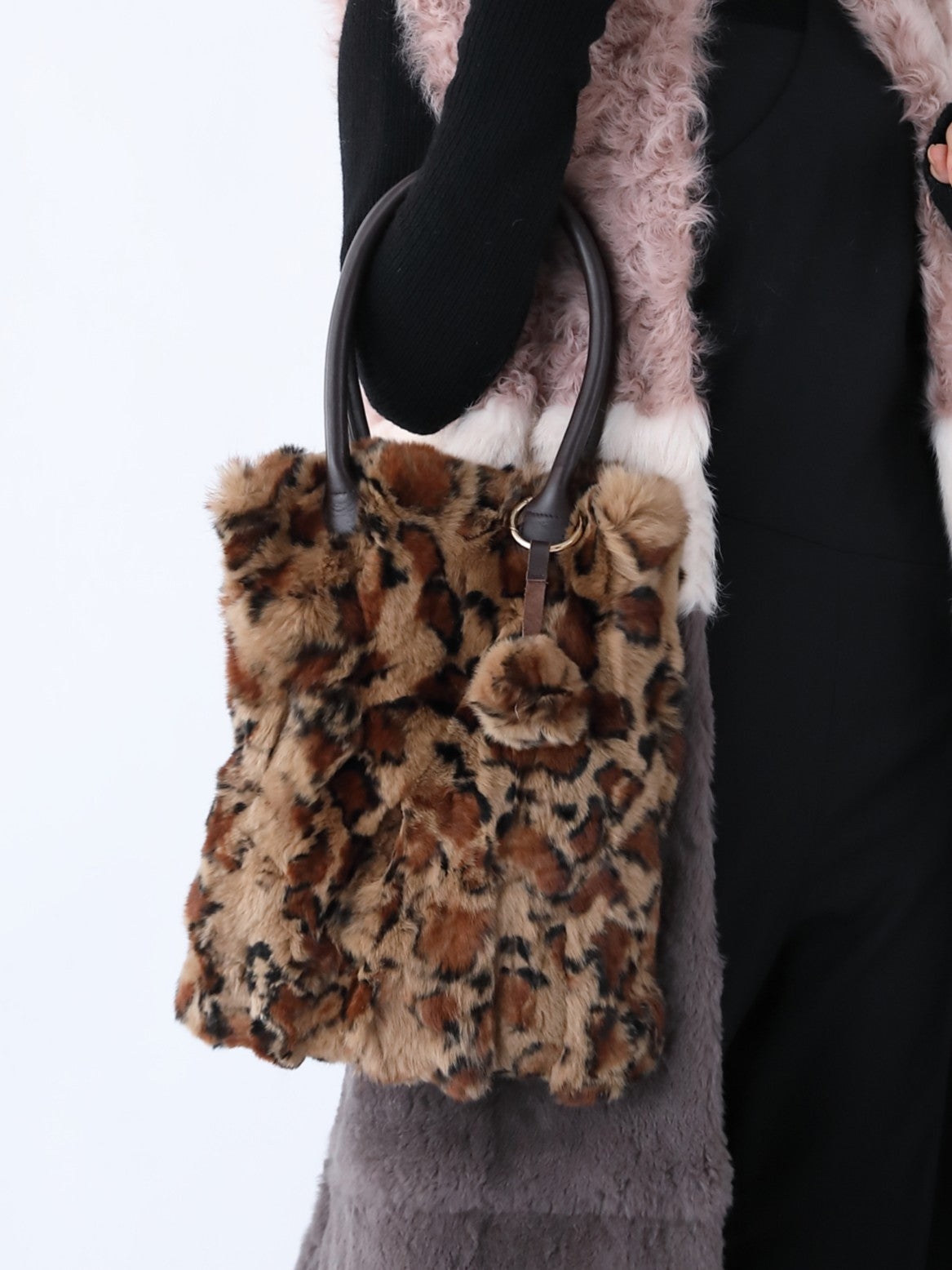 限定値下げ★VOLATA ラビットファー ロングコートbeige ラビット 毛皮コート メンズ フリーサイズ 薄ピンク 38200-110