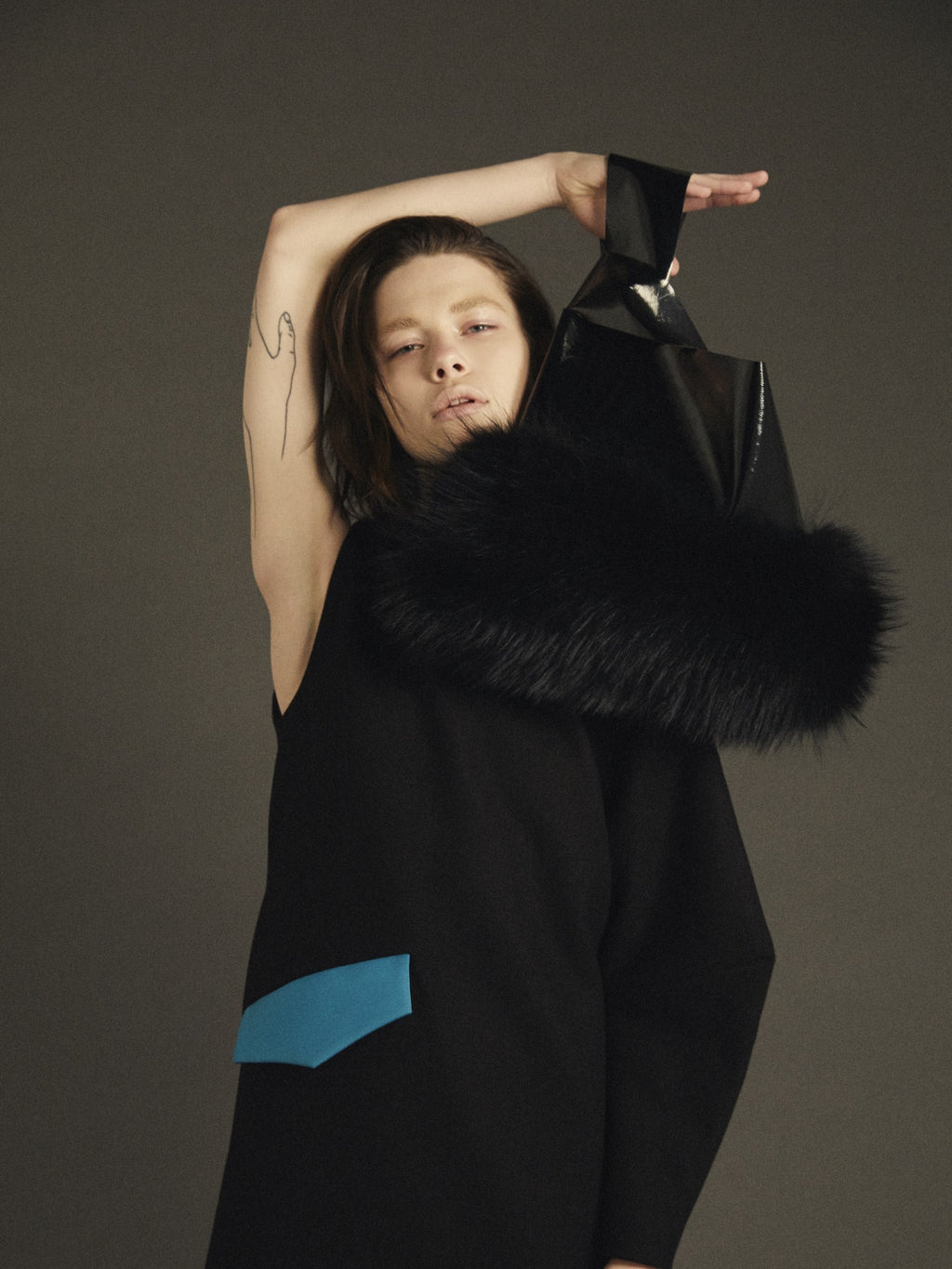 【FLEI】フェイクレザー　バッグ　w/ラクーン｜ブラック（1カラー）