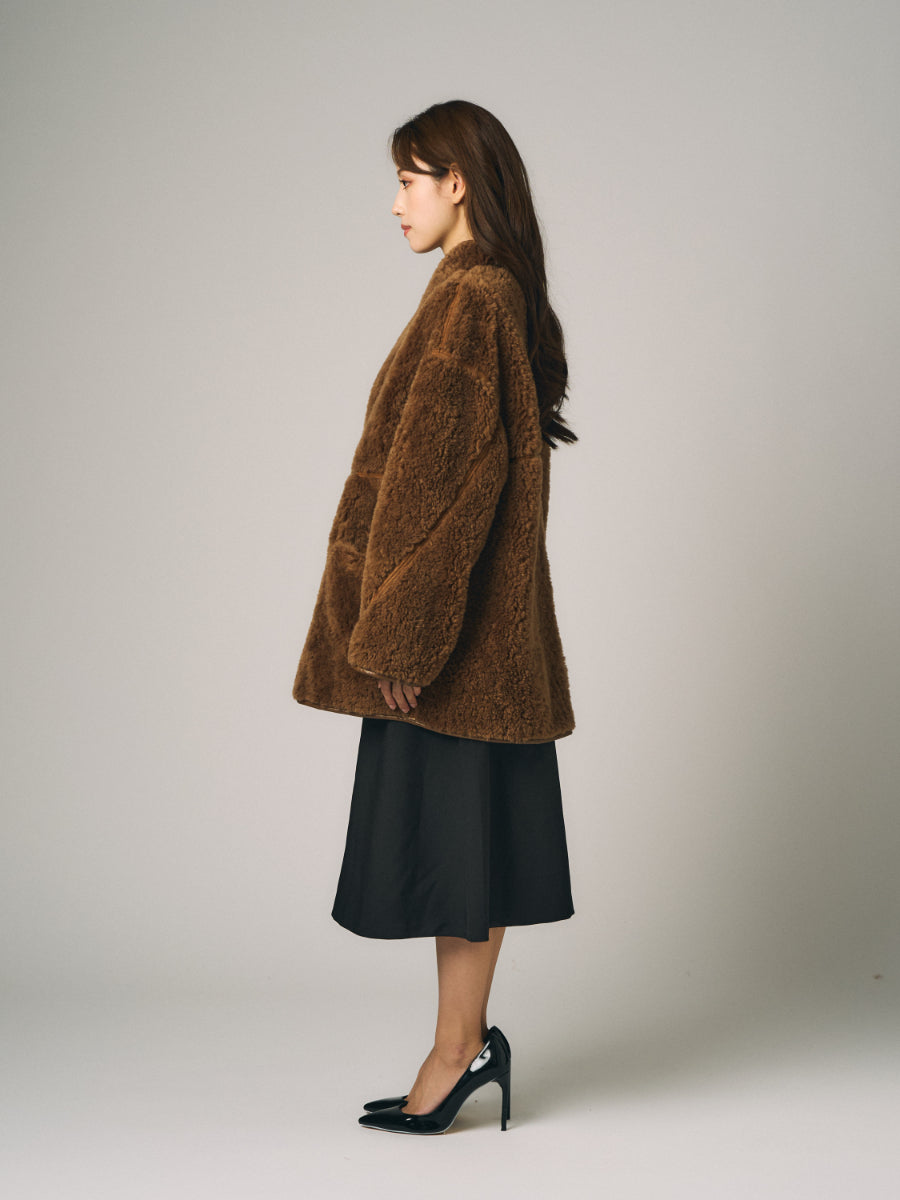 フェイクムートン　リバーシブルコート｜ブラウン（1カラー）