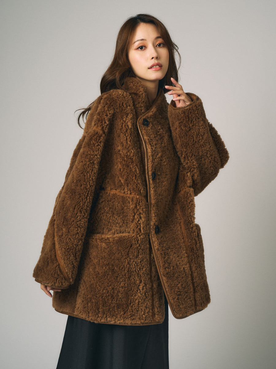フェイクムートン　リバーシブルコート｜ブラウン（1カラー）