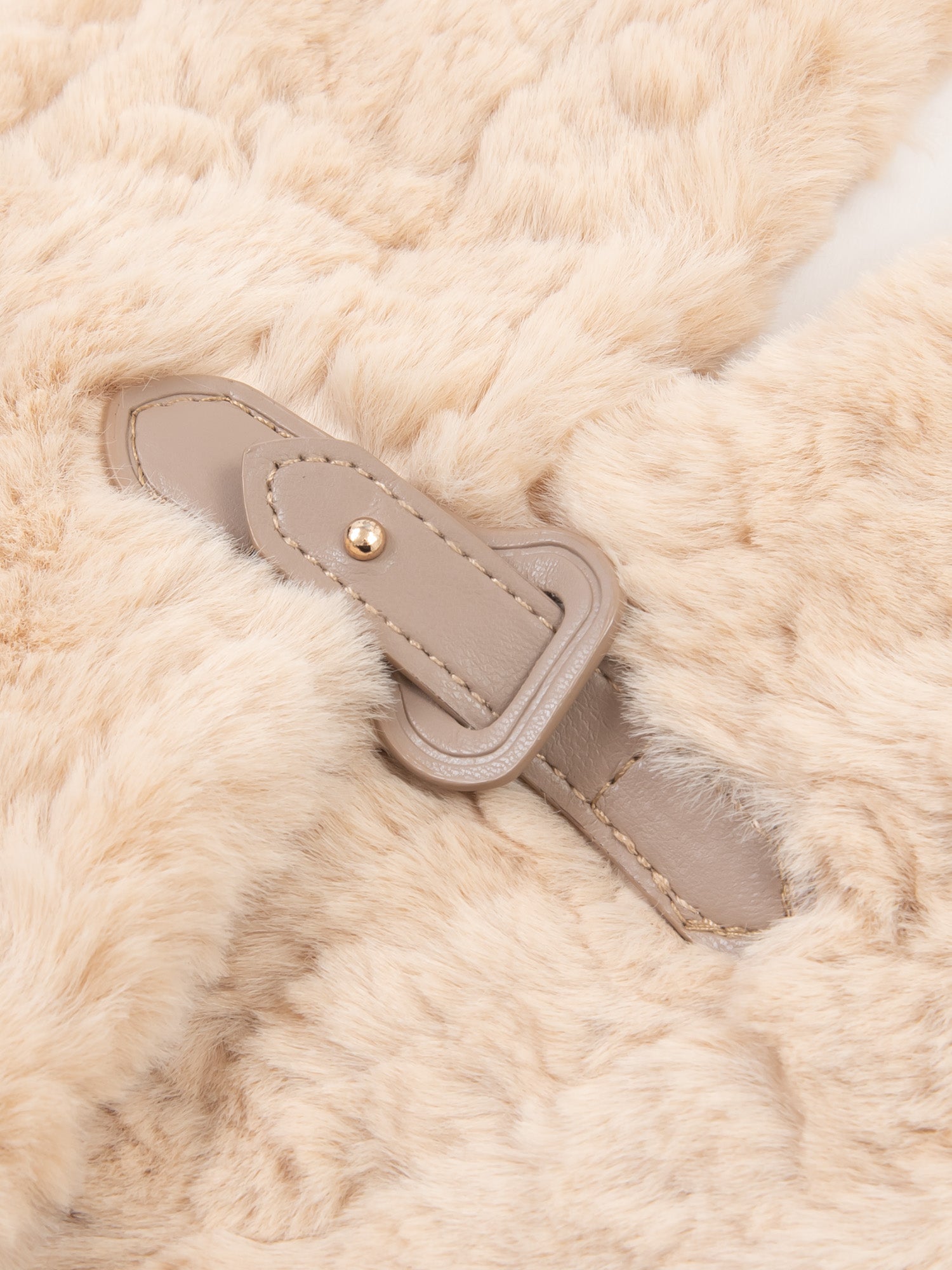 フェイクレッキス　マフラー｜ベージュ、ライトグレー（2カラー）