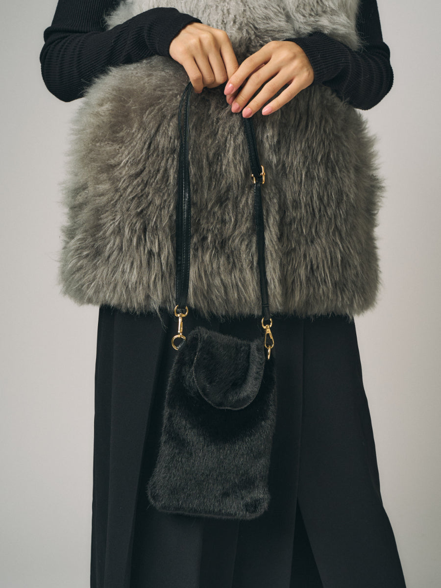 フェイクミンク　ショルダーバッグ｜ピンクベージュ、グレー、ブラック（3カラー）