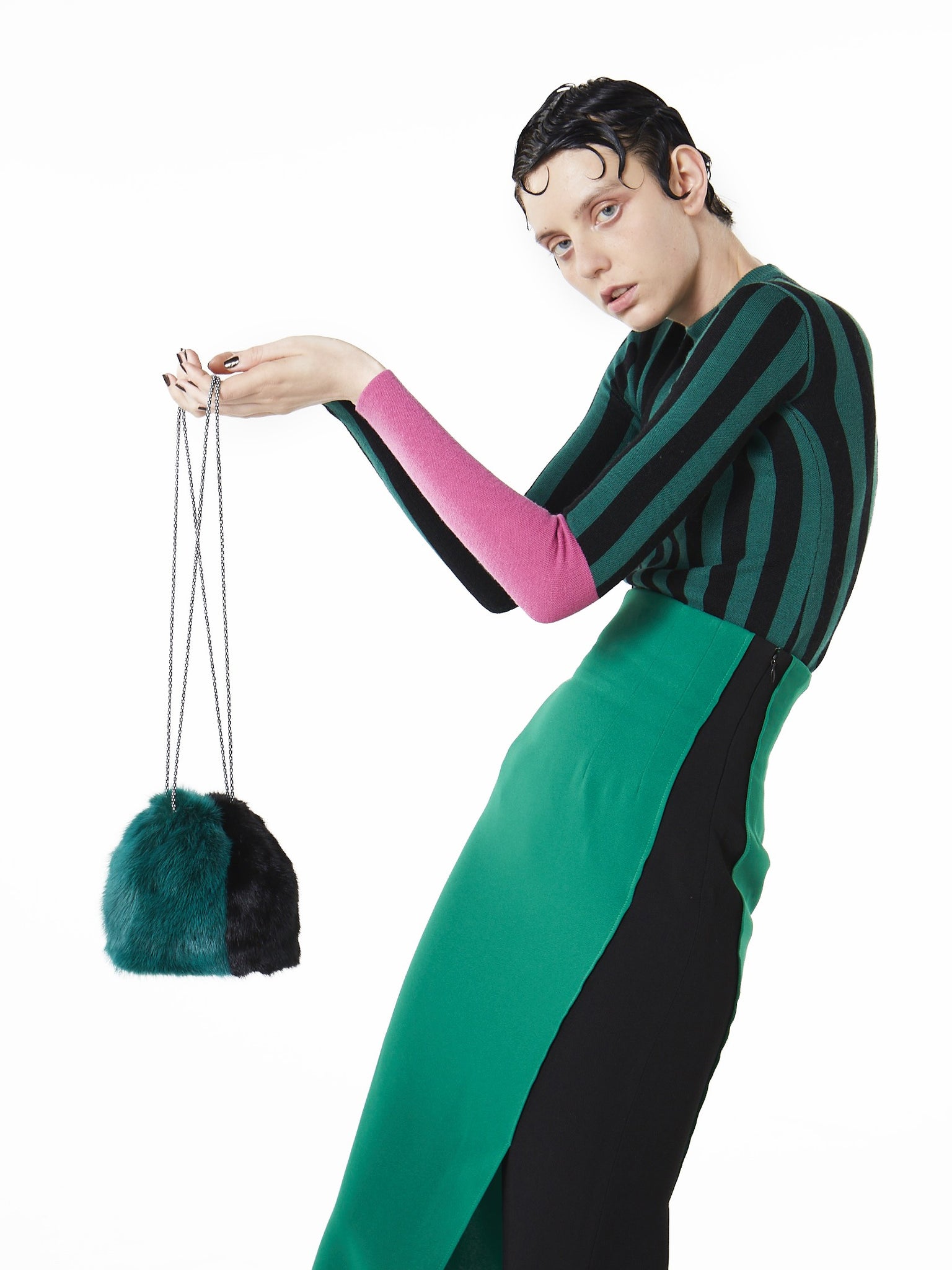 【FLEI】ミンク　バッグ｜ブラック×グリーン、ブラック×ホワイト、ブルー×レッド（3カラー）